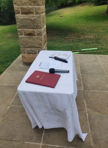Portable Signing Table with Cloths